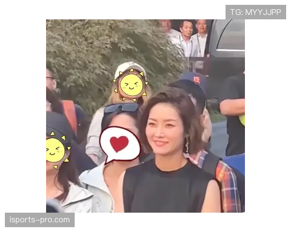 李娜球场上拼命样子，私下竟爱戴这款小众奢侈品，土豪气场藏不住了！